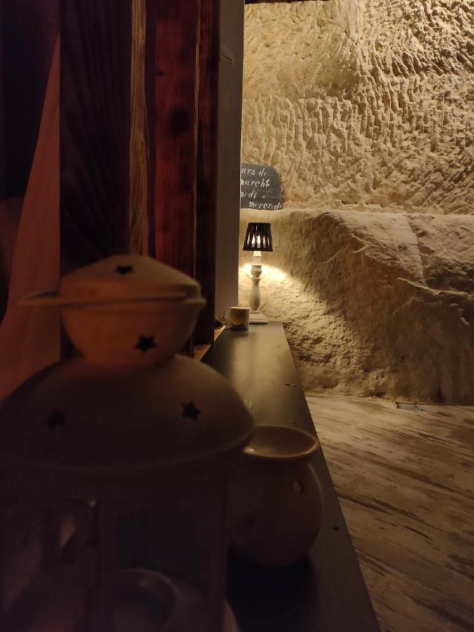 Les Troglos De Beaulieu Loches Luaran gambar
