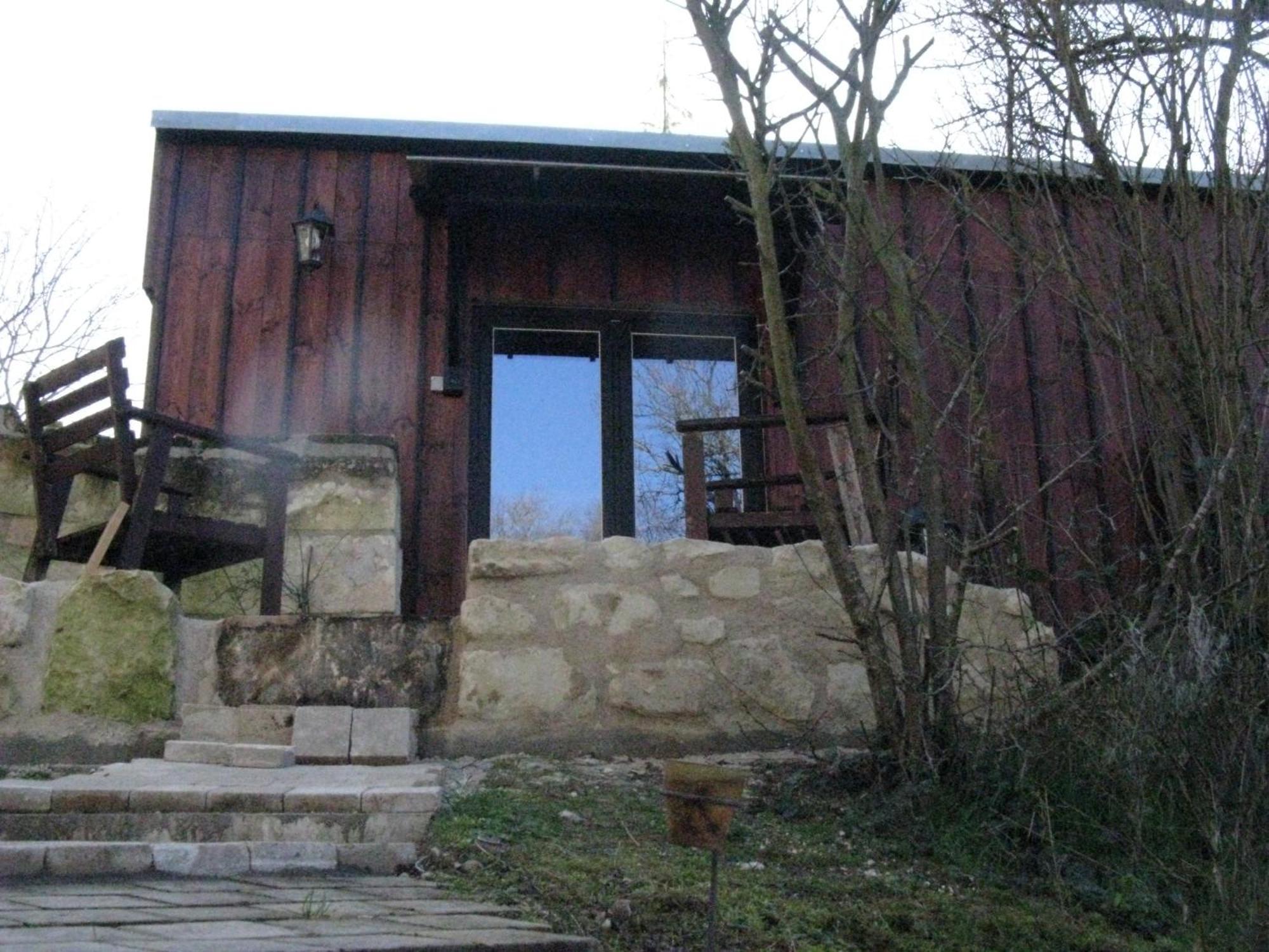 Les Troglos De Beaulieu Loches Luaran gambar