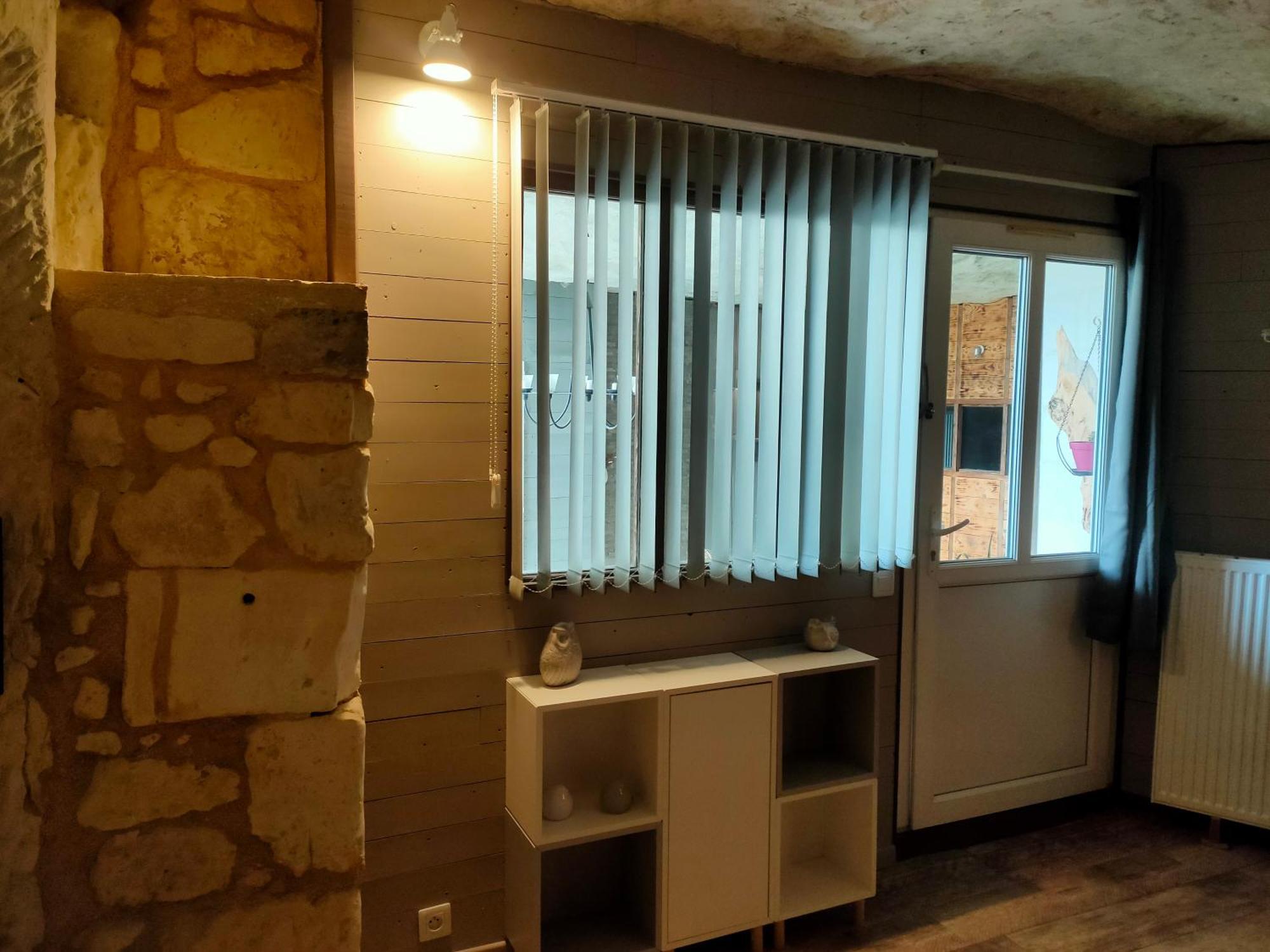 Les Troglos De Beaulieu Loches Bilik gambar